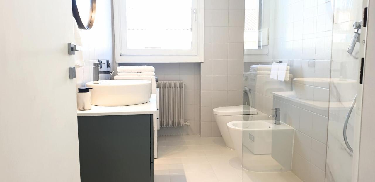 Venezia & Treviso Design Apartment By Anthea Homes Casièr Eksteriør billede