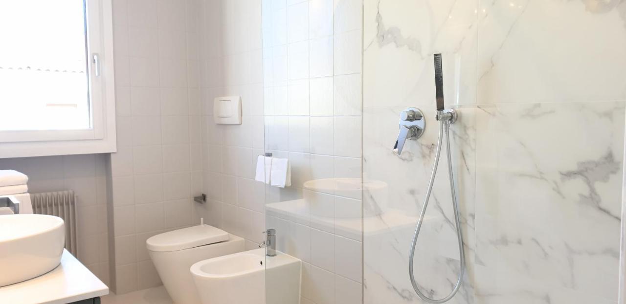 Venezia & Treviso Design Apartment By Anthea Homes Casièr Eksteriør billede